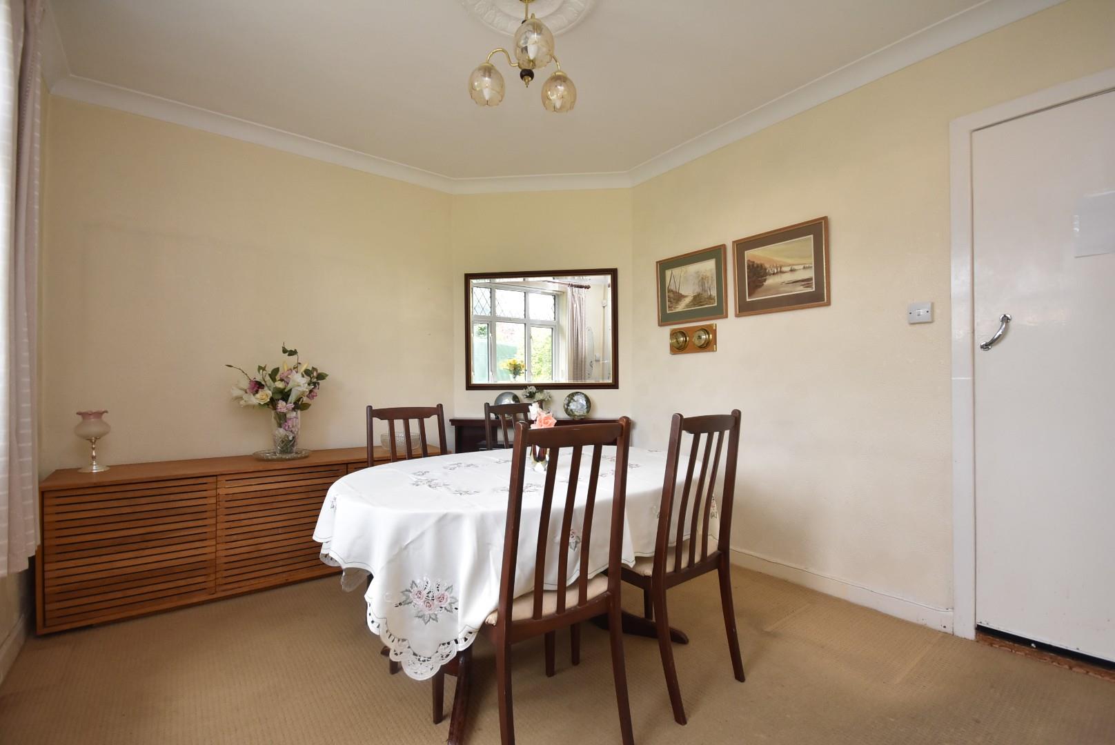 63 Coleridge Avenue, Penarth, CF64 2SR